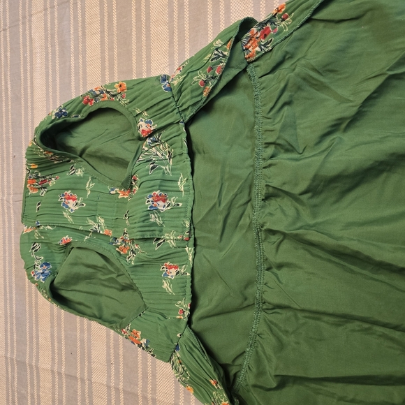 Green Floral Sleeveless Dress - Picture 1 of 2